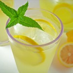 Easy Spiked Lemonade